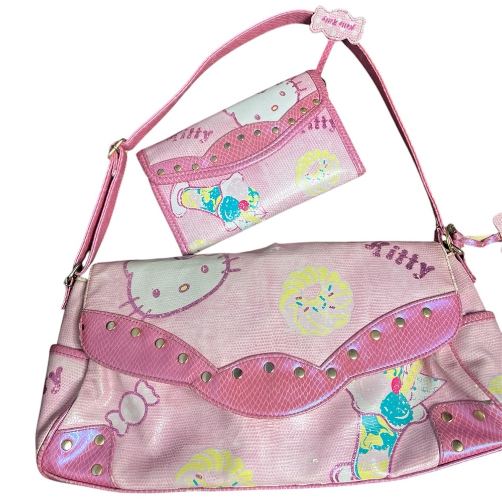 2005 hello kitty purse